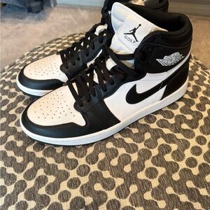 Nike Men's Golf Black and White High-Top Sneakers